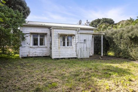 Photo of property in 11 Riemenschneider Street, Manaia, 4612