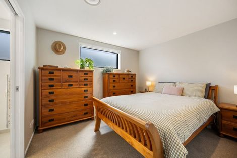 Photo of property in 24 Obelisk Street, Wanaka, 9305