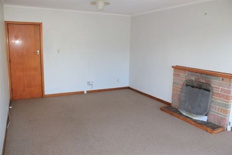 Photo of property in 14 Adams Place, Te Kamo, Whangarei, 0112