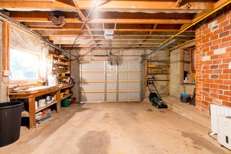 Photo of property in 66 Pioneer Crescent, Helensburgh, Dunedin, 9010