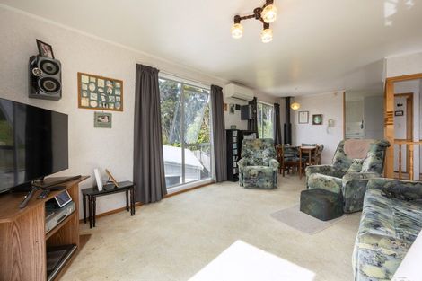 Photo of property in 10 Stallard Place, Glen Eden, Auckland, 0602