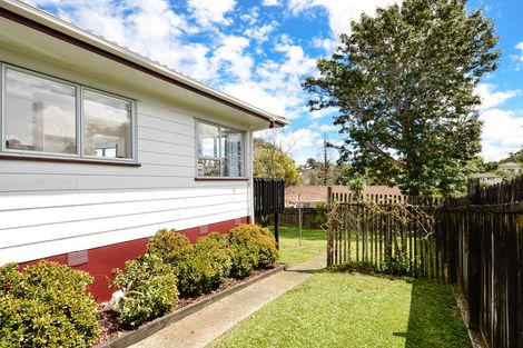 Photo of property in 112 Borich Road, Sunnyvale, Auckland, 0612