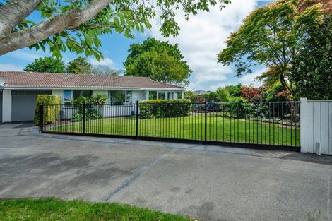 Photo of property in 69a Aorangi Road, Bryndwr, Christchurch, 8053