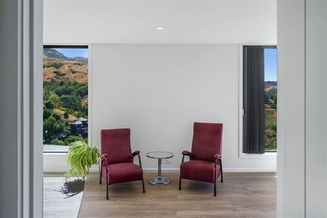Photo of property in 25g Walkers Road, Lyttelton, 8082