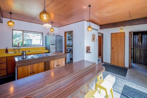 Photo of property in 86 Field Way, Waikanae Beach, Waikanae, 5036