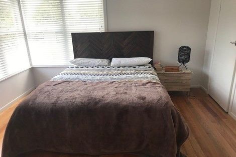 Photo of property in 1/97 Hutchinsons Road, Bucklands Beach, Auckland, 2014