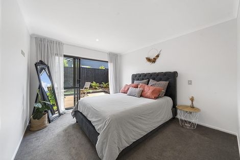 Photo of property in 52 Harriet Johnston Drive, Pokeno, 2402