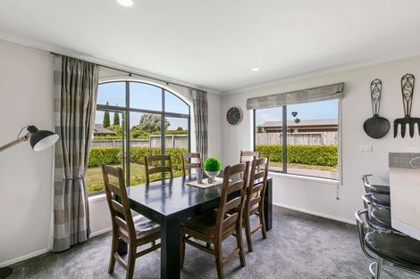 Photo of property in 34 Coleraine Drive, Rototuna, Hamilton, 3210