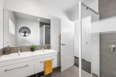 Photo of property in 38a Hatton Road, Orewa, 0931