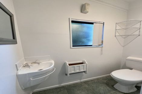 Photo of property in 949 East Coast Road, Torbay, Auckland, 0630