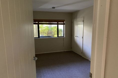 Photo of property in 2 Strundeen Close, Flat Bush, Auckland, 2016