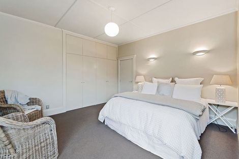 Photo of property in 20 Augusta Street, Redcliffs, Christchurch, 8081