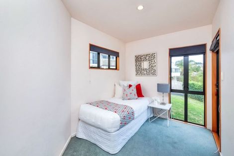 Photo of property in 6 Shannon Place, Torbay, Auckland, 0630