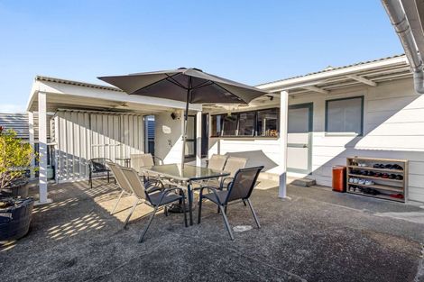 Photo of property in 710 Heretaunga Street East, Parkvale, Hastings, 4122