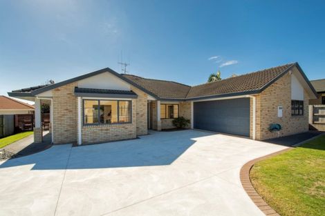 Photo of property in 28 Stableford Drive, Pyes Pa, Tauranga, 3112