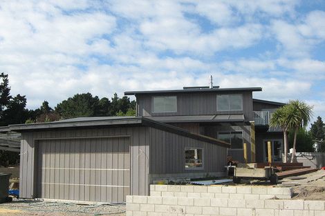 Photo of property in 9 Cross Street, Waikuku Beach, 7473