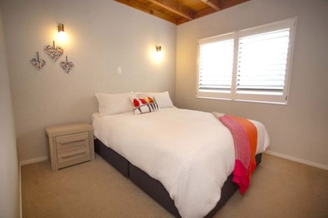 Photo of property in 202 Beverley Terrace, Whangamata, 3620