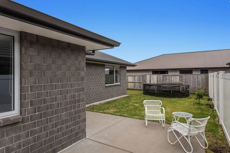 Photo of property in 15 Kakariki Drive, Coastlands, Whakatane, 3120