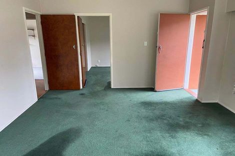 Photo of property in 2/5 Finn Place, Totara Vale, Auckland, 0629