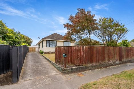 Photo of property in 77 Owles Terrace, New Brighton, Christchurch, 8061