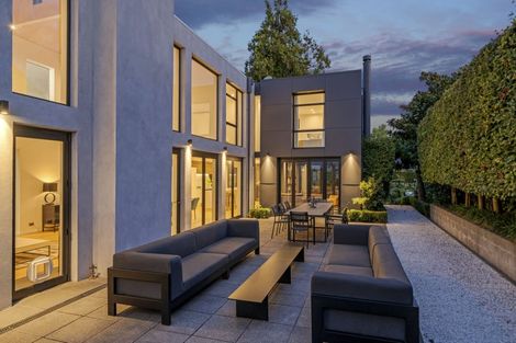 Photo of property in 100 Glandovey Road, Fendalton, Christchurch, 8052