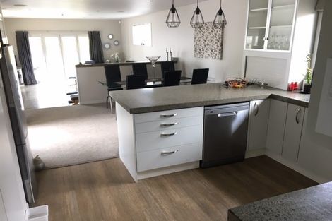 Photo of property in 90 Gilberthorpes Road, Hei Hei, Christchurch, 8042