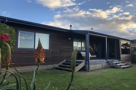 Photo of property in 658 Papamoa Beach Road, Papamoa Beach, Papamoa, 3118