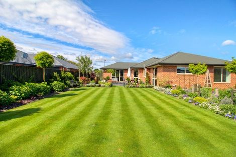 Photo of property in 11 Steane Place, Halswell, Christchurch, 8025