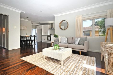 Photo of property in 40 Centreway Road, Orewa, 0931