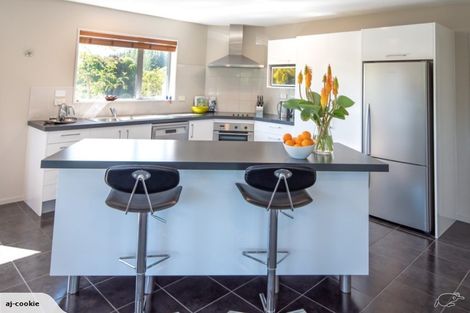 Photo of property in 82 Rothesay Road, Parklands, Christchurch, 8083