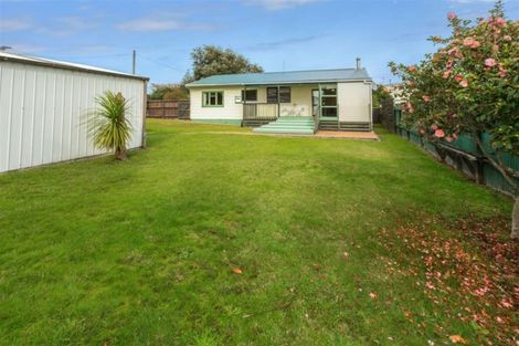 Photo of property in 32 Koromiko Street, Otaki Beach, Otaki, 5512