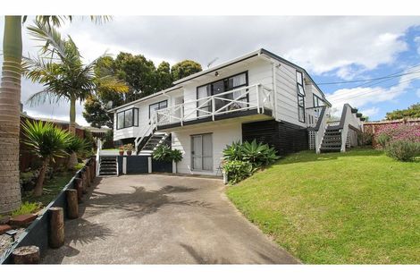 Photo of property in 2a Ranch Avenue, Beach Haven, Auckland, 0626