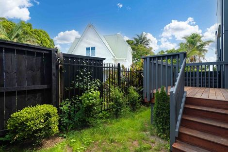 Photo of property in 5/7 Alma Road, Milford, Auckland, 0620