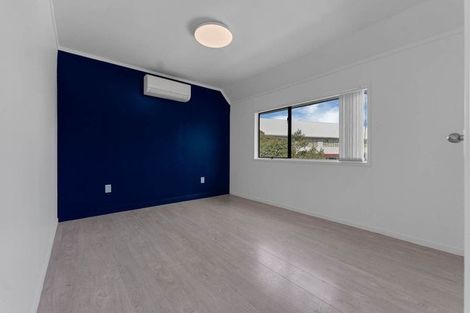 Photo of property in 11/19a Gray Avenue, Mangere East, Auckland, 2024
