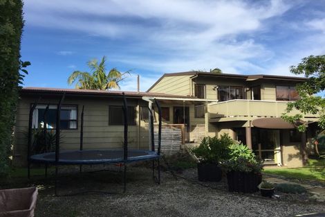 Photo of property in 32 Koutunui Road, Athenree, Katikati, 3177