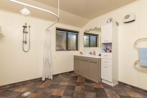 Photo of property in 100a Tasman Street, Karoro, Greymouth, 7805