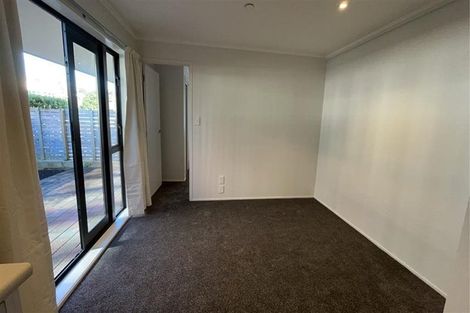 Photo of property in 8a/30 Westward Ho, Glen Eden, Auckland, 0602