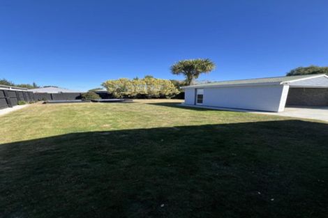 Photo of property in 135 Queenspark Drive, Parklands, Christchurch, 8083