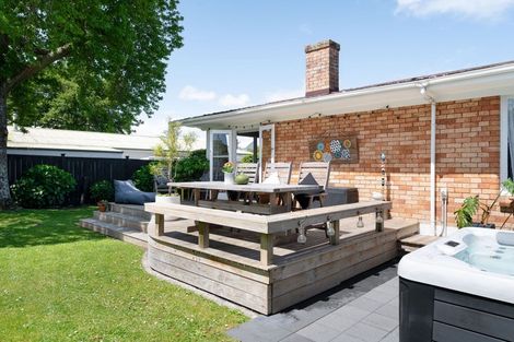 Photo of property in 16a Forest Lake Road, Forest Lake, Hamilton, 3200