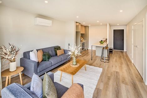 Photo of property in 2/90 Knights Road, Hutt Central, Lower Hutt, 5010