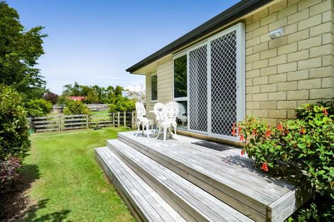 Photo of property in 1 Becklands Place, Inglewood, 4330