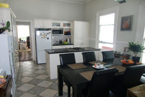 Photo of property in 2/209 Ponsonby Road, Ponsonby, Auckland, 1011