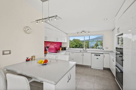 Photo of property in 1532 Carrington Road, Hurworth, New Plymouth, 4371