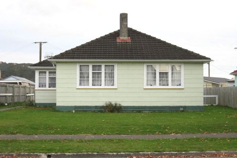 Photo of property in 55 Chapman Crescent, Naenae, Lower Hutt, 5011