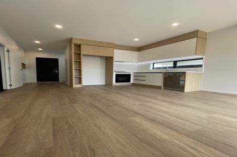 Photo of property in 11d Trinidad Road, Sunnynook, Auckland, 0620