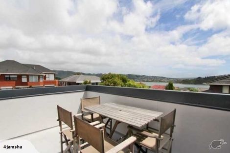 Photo of property in 19 Halladale Road, Papakowhai, Porirua, 5024