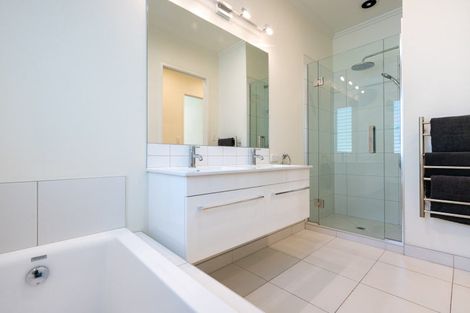 Photo of property in 38 Tauroa Valley Road, Havelock North, 4130