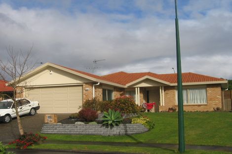 Photo of property in 20 Caltra Place, East Tamaki, Auckland, 2016
