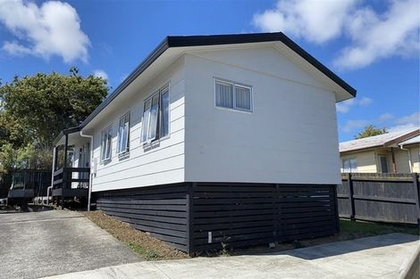 Photo of property in 103 Flat Bush Road, Clover Park, Auckland, 2023