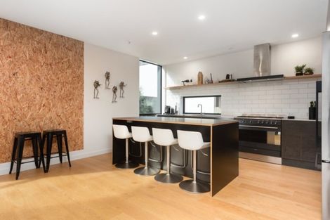 Photo of property in 347b Oceanbeach Road, Mount Maunganui, 3116